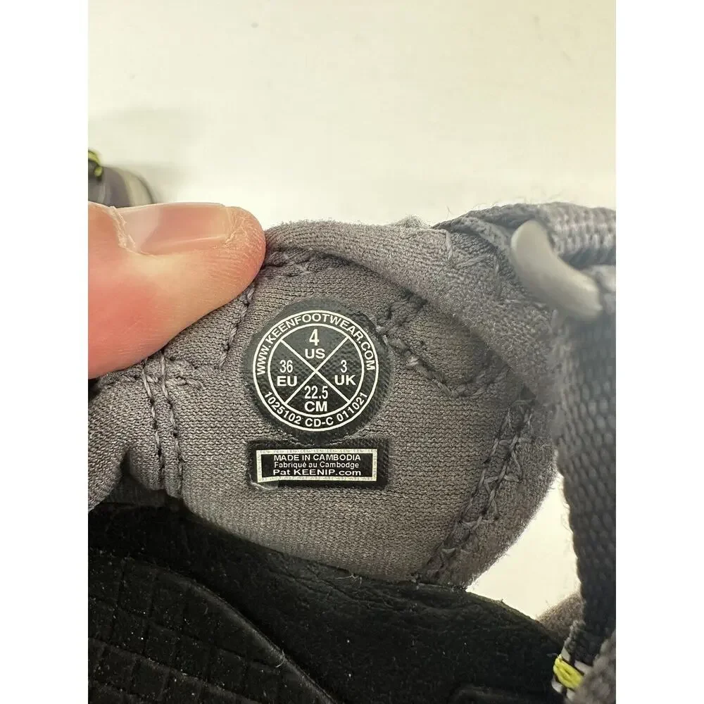 Keen Newport H2 Waterproof Hiking Sandals‎ Shoes Gray Kids Size 4 Washable
